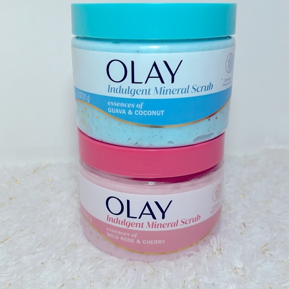 Olay Indulgent Mineral Scrub 2 Pack - Picture 2 of 12
